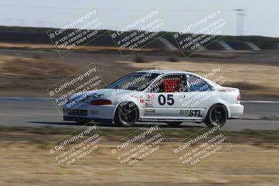 media/Nov-17-2024-CalClub SCCA (Sun) [[5252d9c58e]]/Around the Pits/